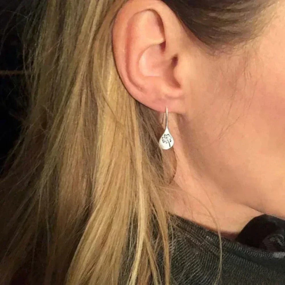Talia | Elegant Silver Earrings in Dandelion Leaf Design