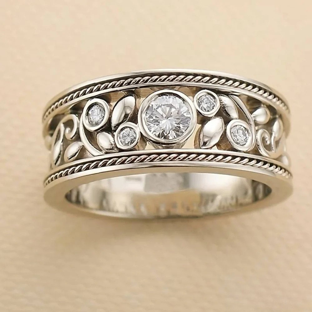 Talia | Antique Silver Ring with Zirconia