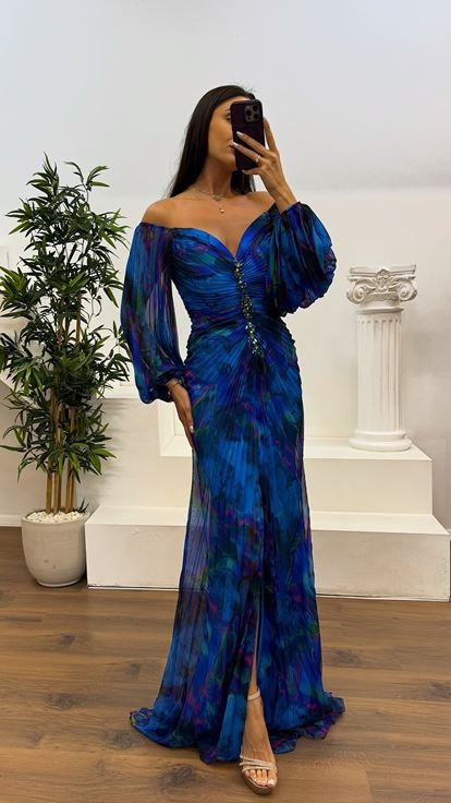 Talia | Strapless Maxi Dress With Bell Sleeves & Slit