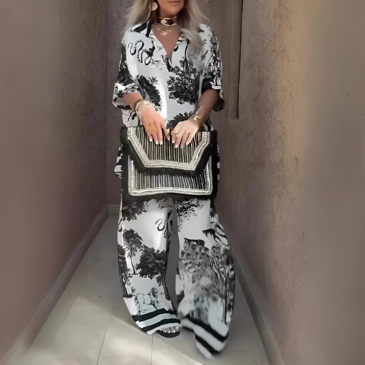 Talia | Relaxed Two-Piece Set with V-Neck Top