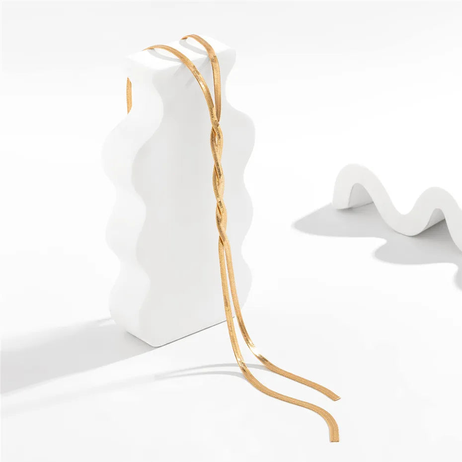Talia | Elegant Long Necklace with Adjustable Snake Design