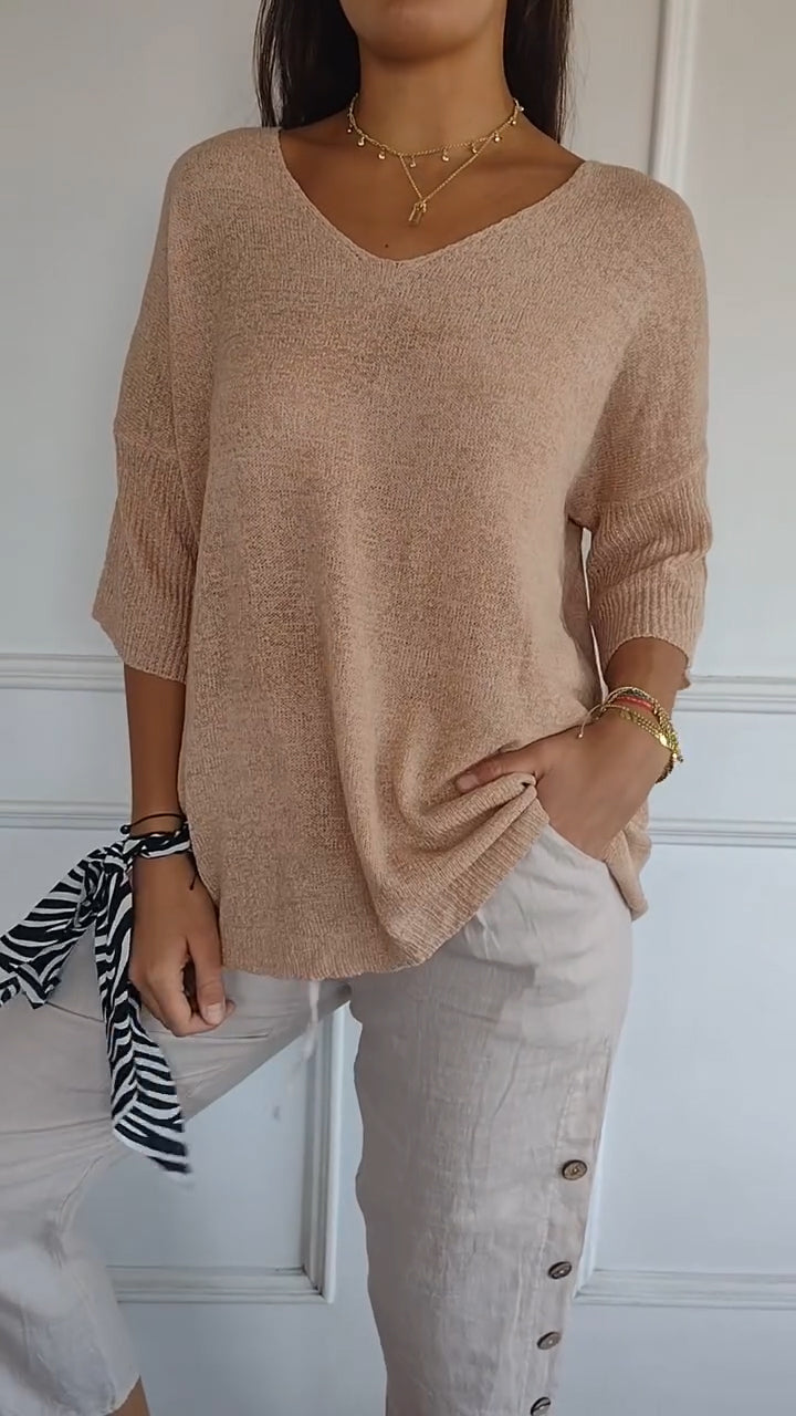 Talia | LILITH V-NECK KNIT TOP