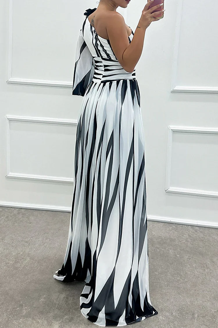 Talia | Elegant Striped One-Shoulder Maxi Dress