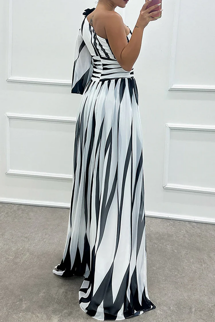 Talia | Elegant Striped One-Shoulder Maxi Dress