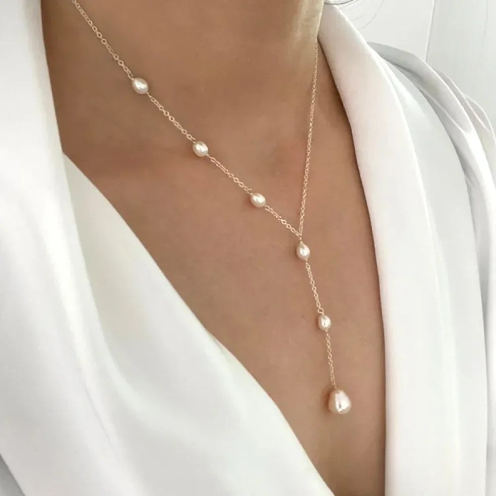Talia | Vintage Pearl Necklace with Pendant