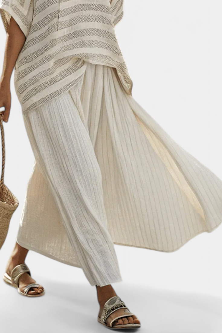 Talia | Comfortable Striped Bamboo Top & Flowing Linen Pants