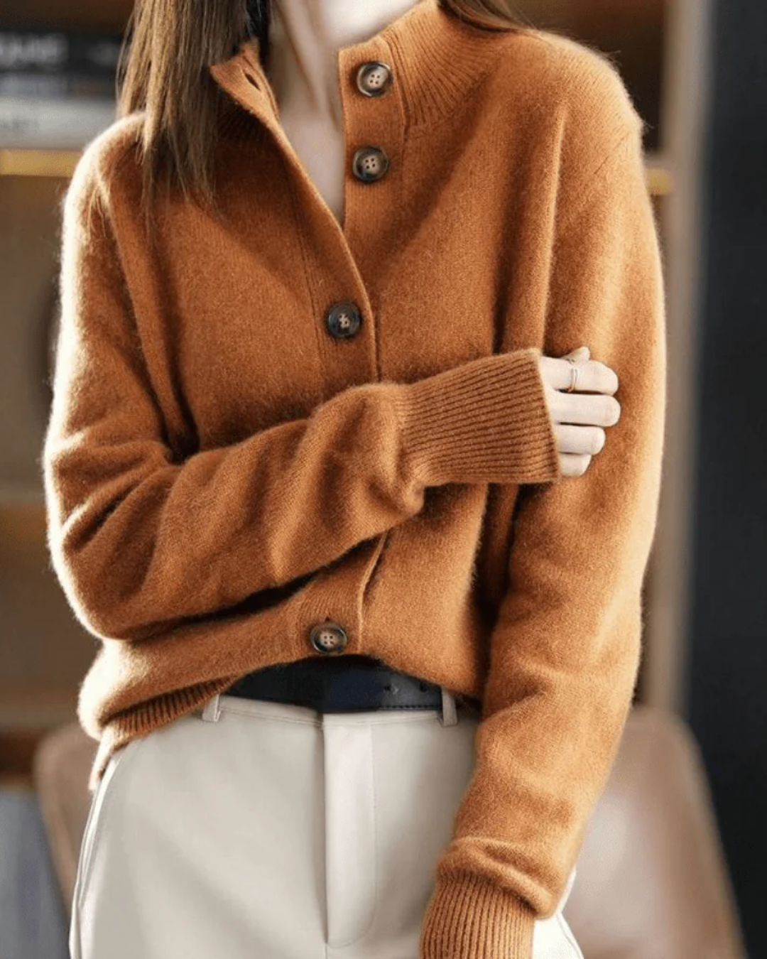 Talia | Retro-Style Knitted Cashmere Cardigan