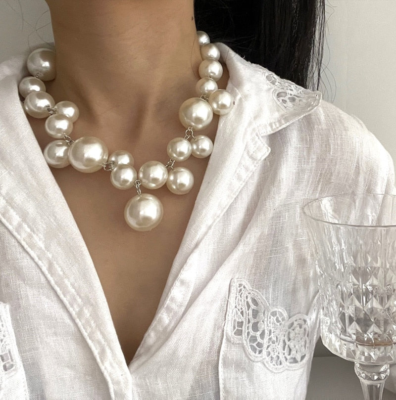Talia | Charming Pearl Necklace