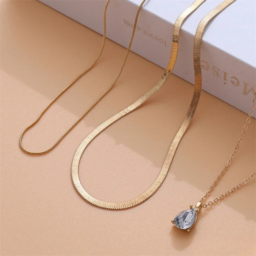 Talia | Layered Necklace with Gold-Colored Zirconia Pendant