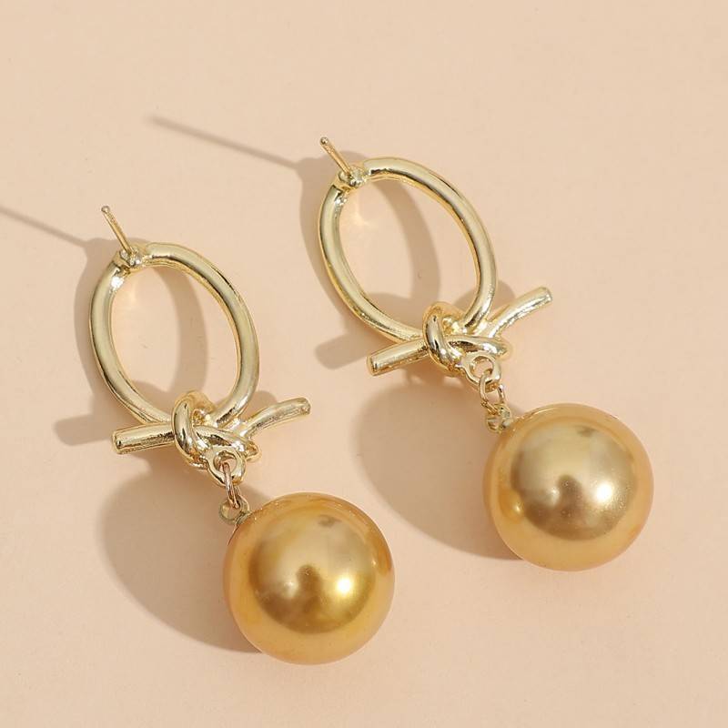 Talia | Golden Pearl Hoop Earrings