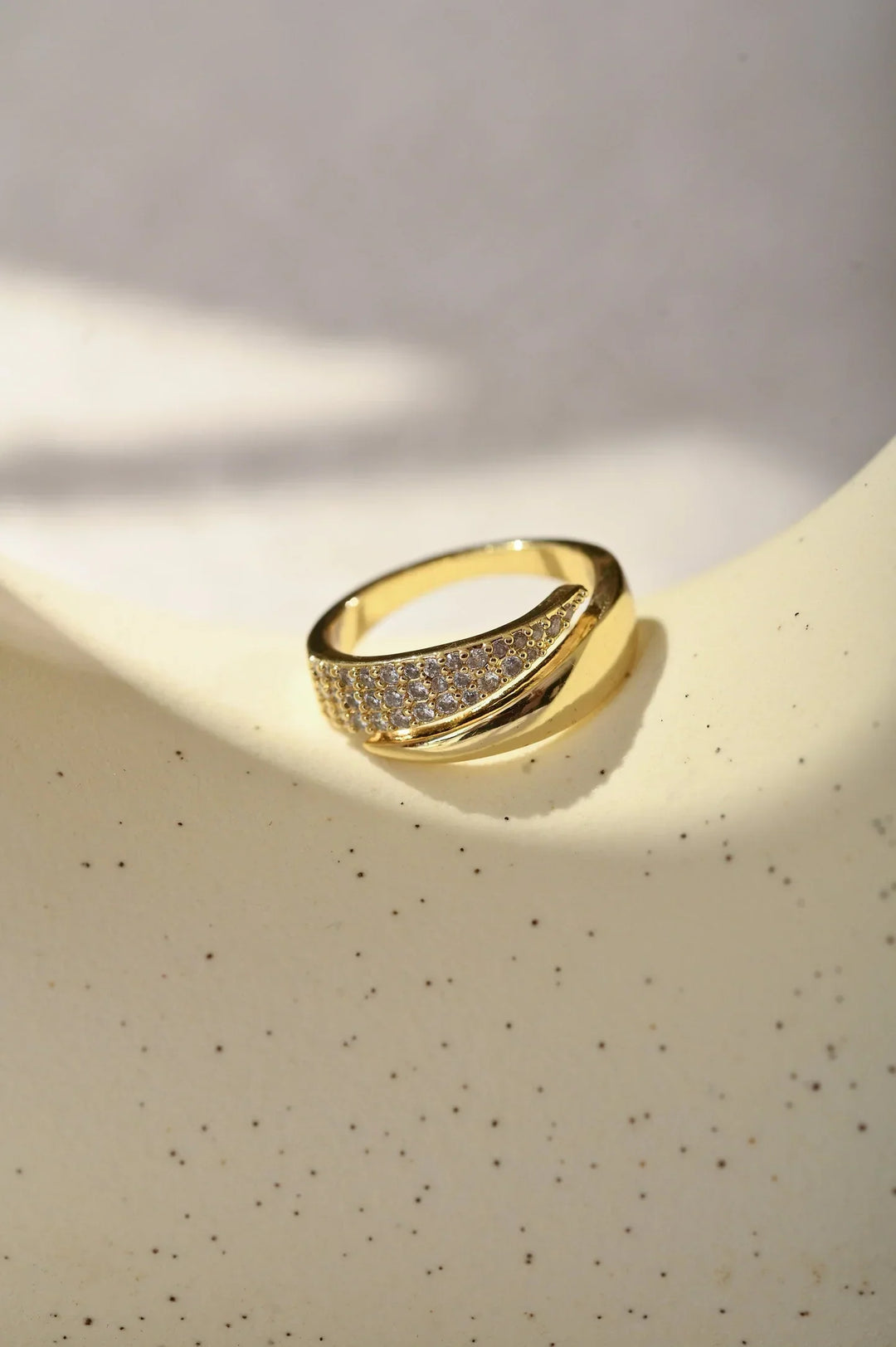 Talia | Elegant Gold Ring with Sparkling Stones