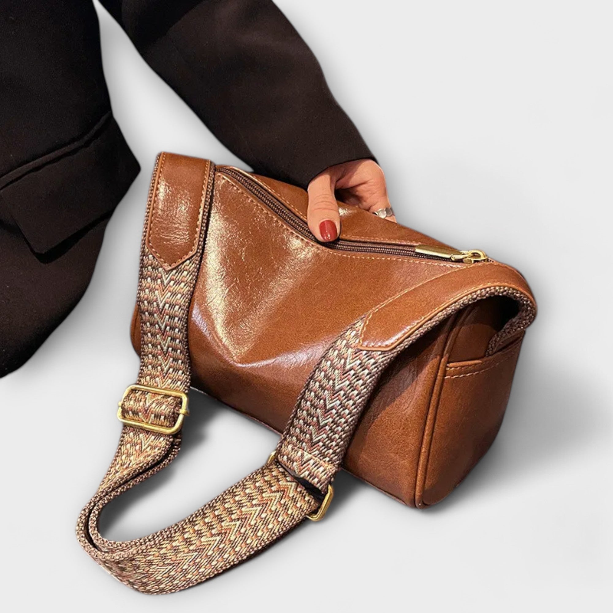 Talia | Vintage Crossbody Bag