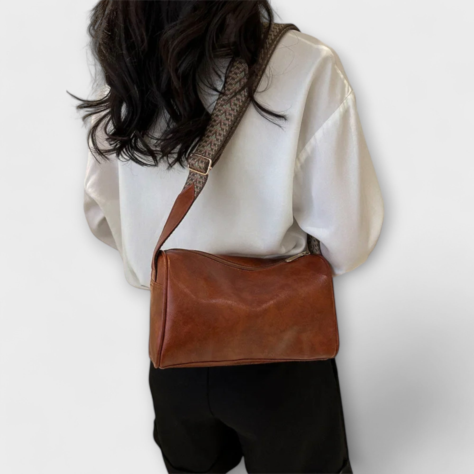 Talia | Vintage Crossbody Bag