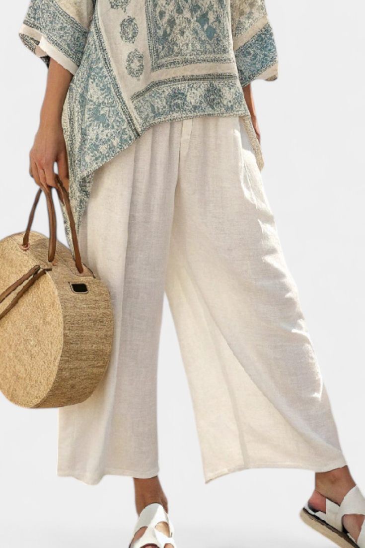 Talia | Comfortable Printed Blouse & Wide-Leg White Pants