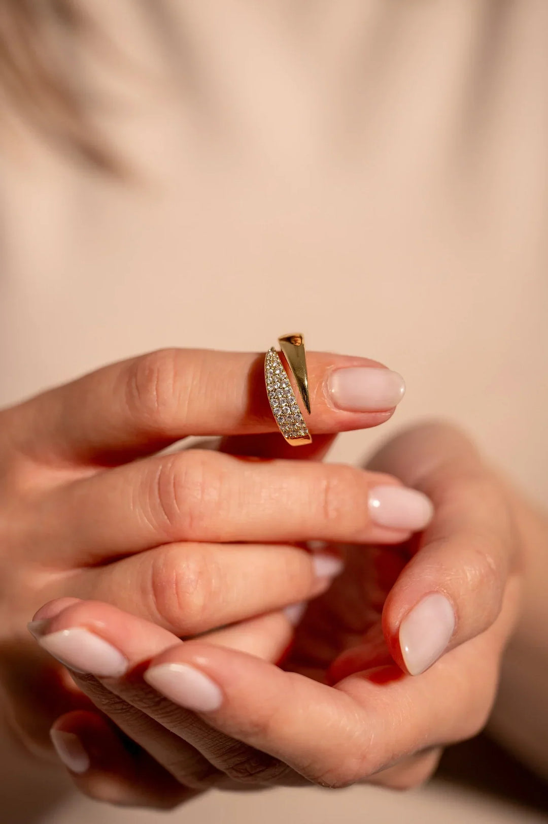 Talia | Elegant Gold Ring with Sparkling Stones